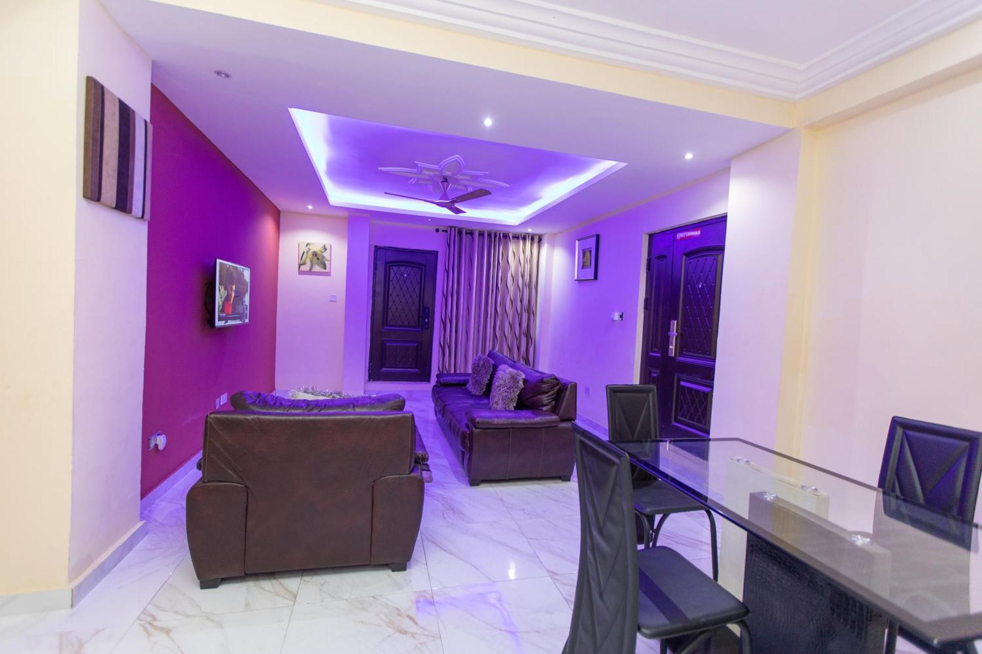 Washington Apartments - Just 25Mins Drive From The Airport Kwashieman Экстерьер фото