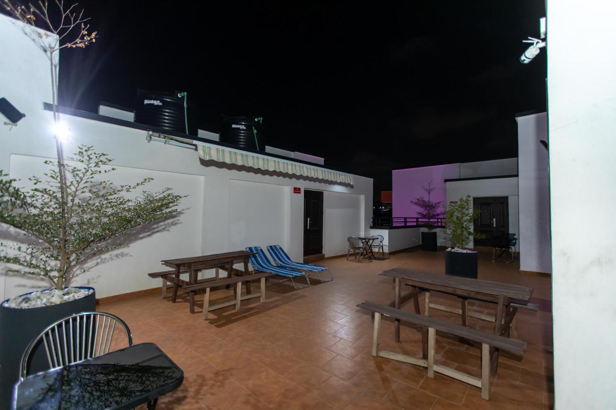 Washington Apartments - Just 25Mins Drive From The Airport Kwashieman Экстерьер фото