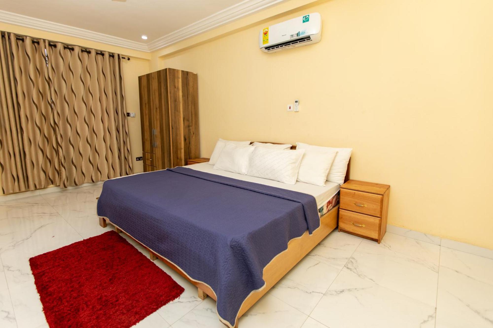 Washington Apartments - Just 25Mins Drive From The Airport Kwashieman Экстерьер фото